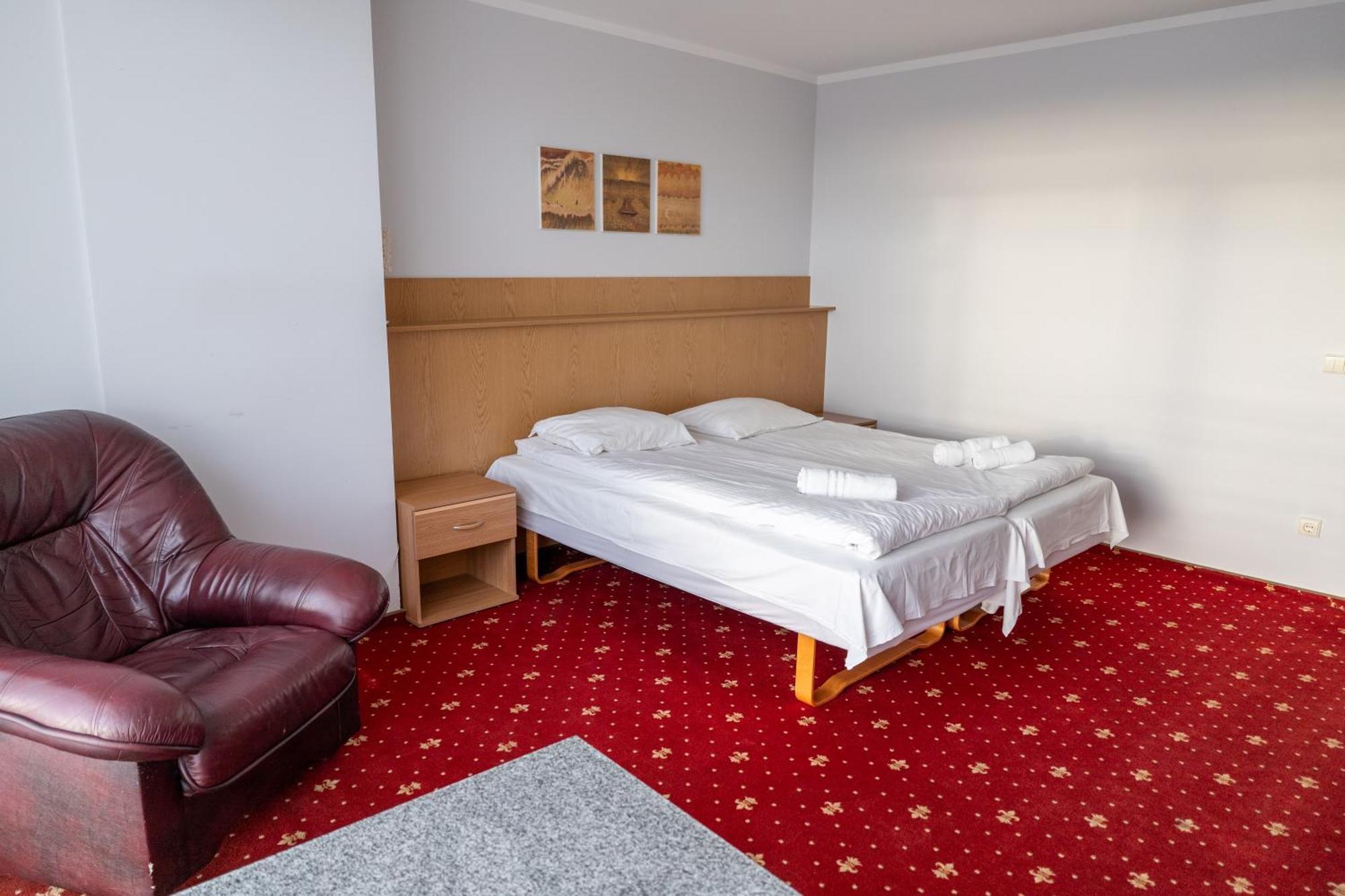 Viesbutis Banga Hotel Tauragė Eksteriør billede