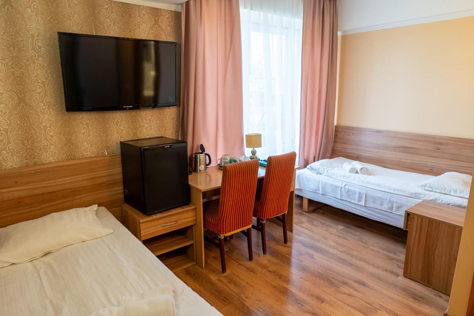 Viesbutis Banga Hotel Tauragė Eksteriør billede